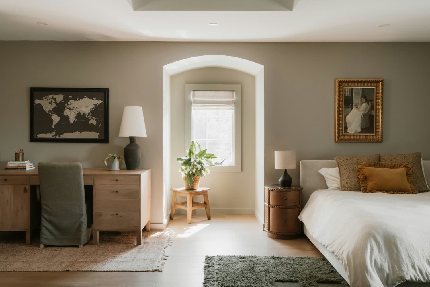 Modern Bedroom Arched Window
